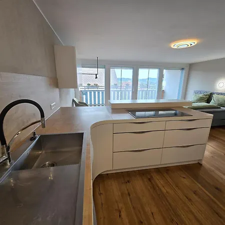 Gaestehaus Siebter Himmel 公寓式酒店 4*